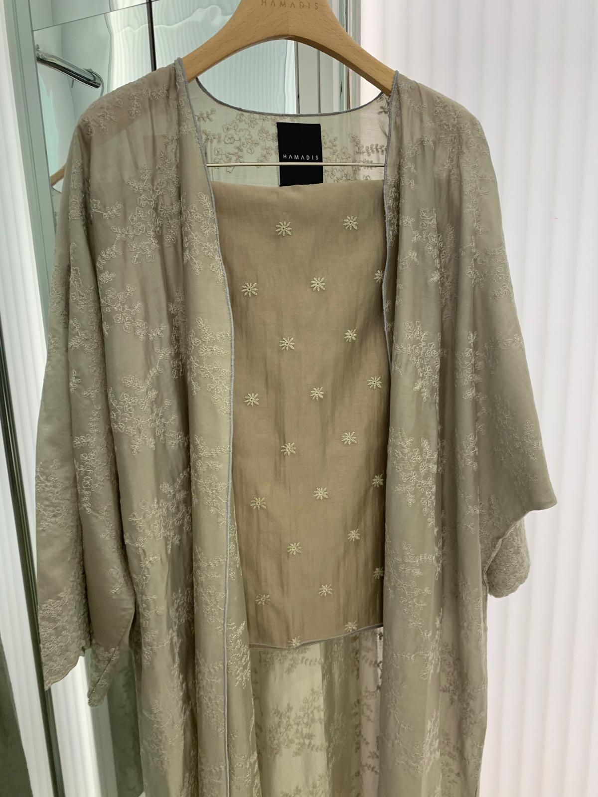 HA24-S00013 HAMADIS FLOWER BEIGE  NEW